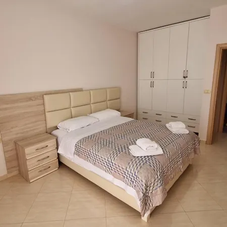 アパート Daniel 2 *