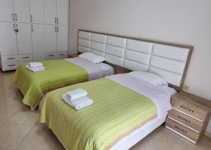 Daniel 2 Apartment *